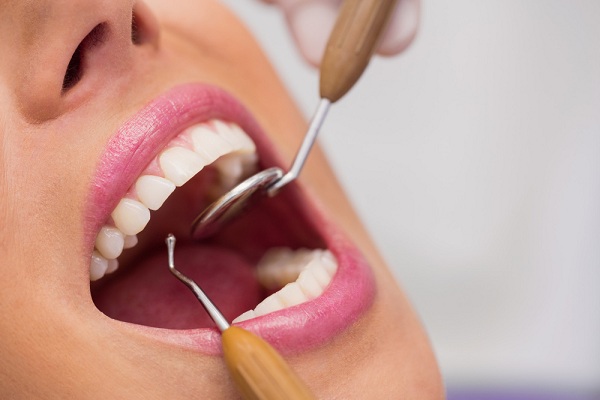 How to Take Care of Your Teeth As Per Ayurveda?